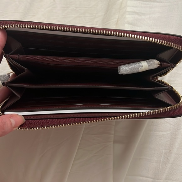 Kate Spade Leaf Print Wallet - Picture 4 of 4